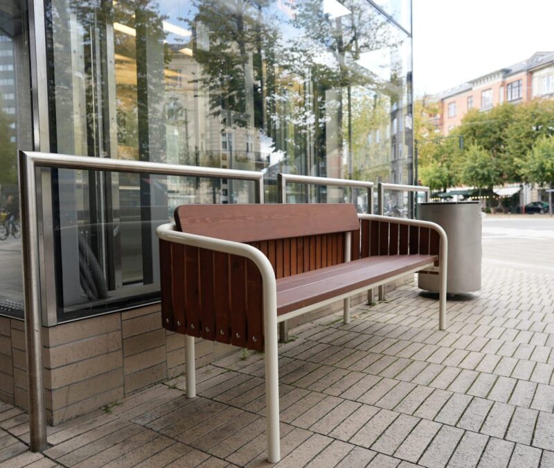Avenue Bench