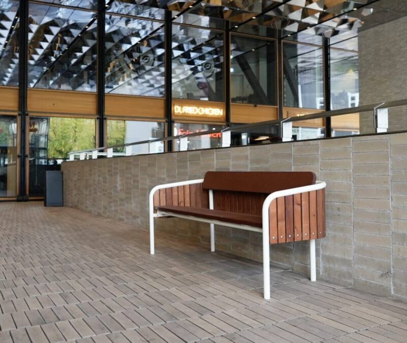 Avenue Bench